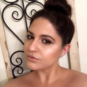 Meet your Posher, Jade